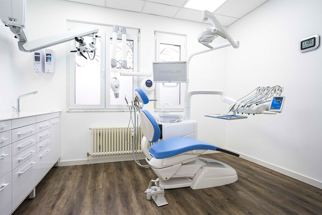 Zahnarztpraxis Zahn-Care Reutlingen-Praxisraum